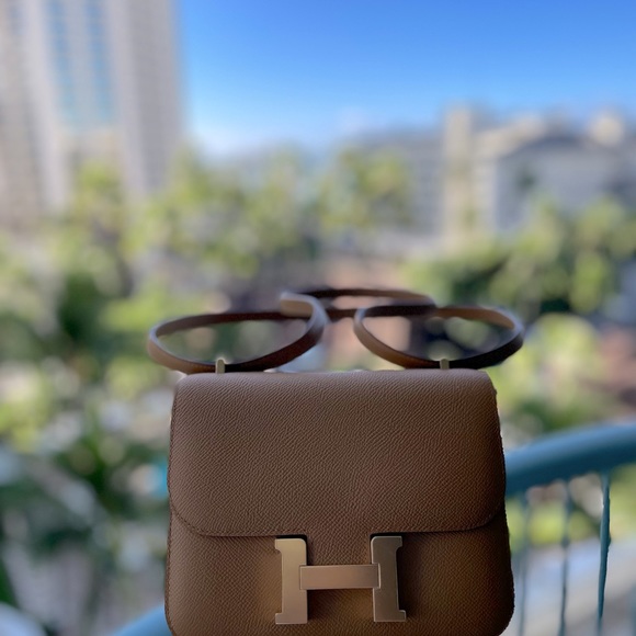 Constance 18 Sesame Epsom - Picture 3 of 4